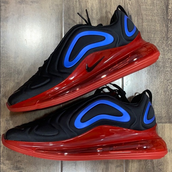 NIKE AIR MAX 720 Black/University Gold - Picture 12 of 16